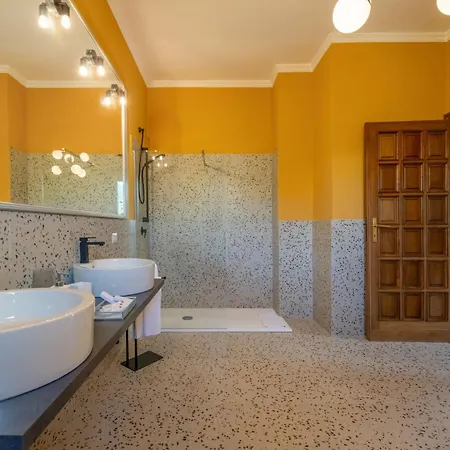Sorrento Luxury Hotel *