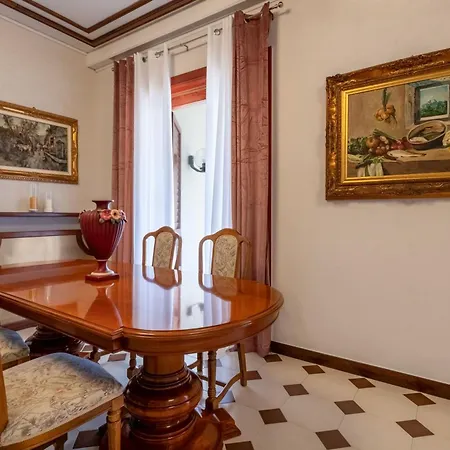 Sorrento Luxury Hotel
