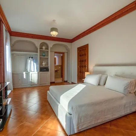Sorrento Luxury *